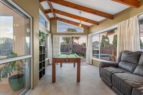 Photo of property in 56 Effingham Street, North New Brighton, Christchurch, 8083