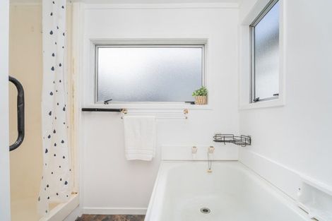 Photo of property in 3a Cook Drive, Whitianga, 3510