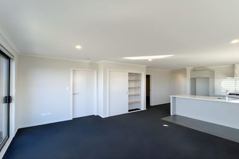 Photo of property in 36 Waruhia Crescent, Rototuna North, 3281