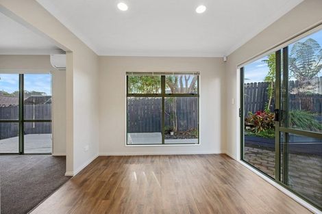 Photo of property in 6 Chadlington Avenue, Henderson, Auckland, 0612