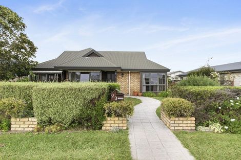 Photo of property in 93 Taylor Street, Cambridge, 3434