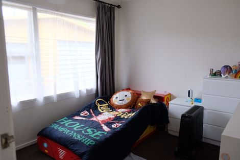 Photo of property in 49 Cascades Road, Pakuranga Heights, Auckland, 2010