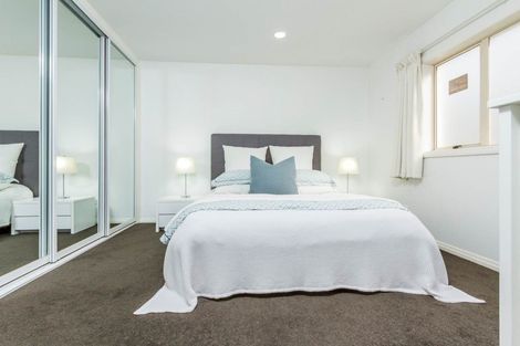 Photo of property in 1/25 Churchill Road, Murrays Bay, Auckland, 0630