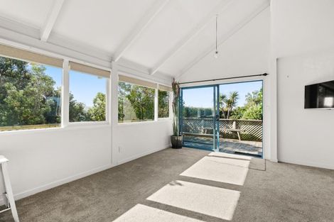 Photo of property in 27 Guthrie Crescent, Castlepoint, Masterton, 5889
