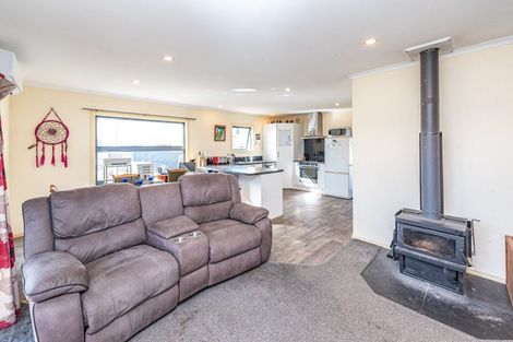 Photo of property in 12 Beaumaris Avenue, Castlecliff, Whanganui, 4501