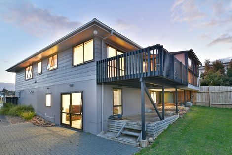 Photo of property in 114 Weatherly Road, Torbay, Auckland, 0630