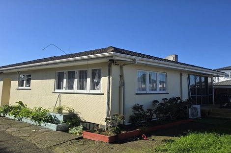 Photo of property in 11b Sturdee Road, Manurewa, Auckland, 2102
