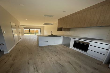 Photo of property in 5/58 Te Atatu Road, Te Atatu South, Auckland, 0610