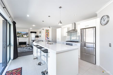 Photo of property in 5 Vernon Grove, Brown Owl, Upper Hutt, 5018