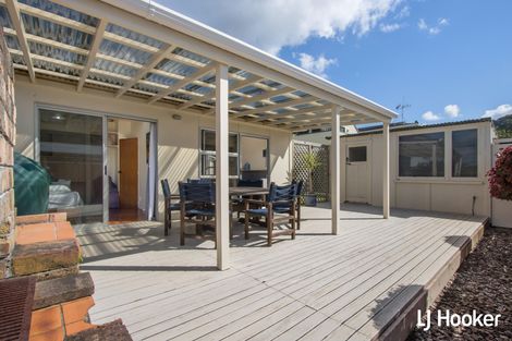 Photo of property in 40 Ocean View Road, Waihi Beach, 3611