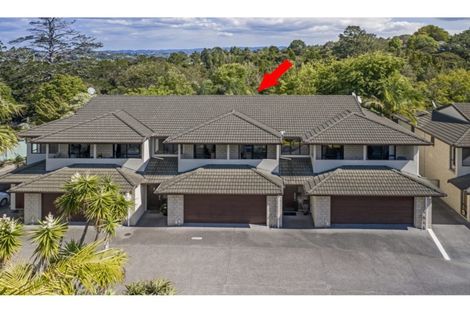 Photo of property in 2/90 Albany Highway, Greenhithe, Auckland, 0632