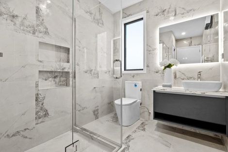 Photo of property in 28 Catalina Avenue, Rosehill, Papakura, 2113