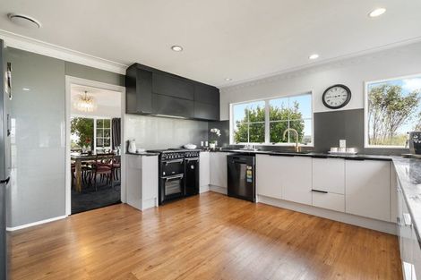 Photo of property in 10 Trig Road, Tuakau, 2694