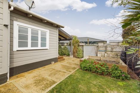 Photo of property in 16 Aorangi Street, Feilding, 4702