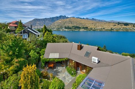 Photo of property in 16 Panners Way, Queenstown, 9300
