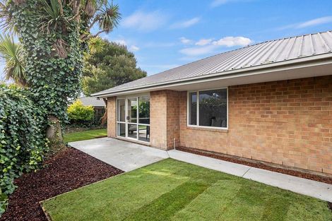 Photo of property in 2/9 Ruru Road, Linwood, Christchurch, 8062