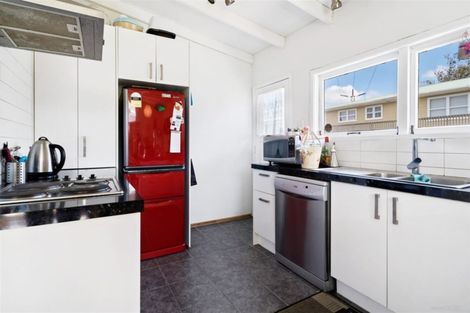 Photo of property in 1/40 Edgeworth Road, Glenfield, Auckland, 0629