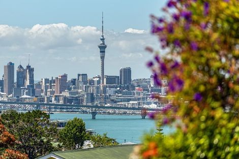 Photo of property in 21 Huka Road, Birkenhead, Auckland, 0626