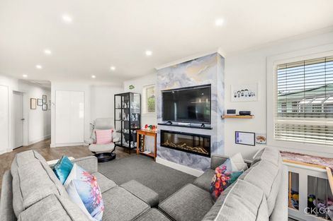 Photo of property in 22 Mcleod Street, Elderslea, Upper Hutt, 5018