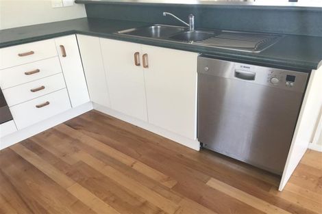 Photo of property in 4 Bellevue Road, Brookfield, Tauranga, 3110