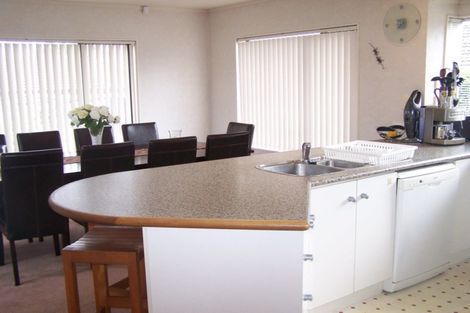 Photo of property in 76 Burswood Drive, Burswood, Auckland, 2013