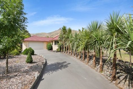 Photo of property in 6 Deavoll Place, Heathcote Valley, Christchurch, 8022