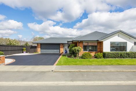 Photo of property in 16 Anglem Way, Northwood, Christchurch, 8051