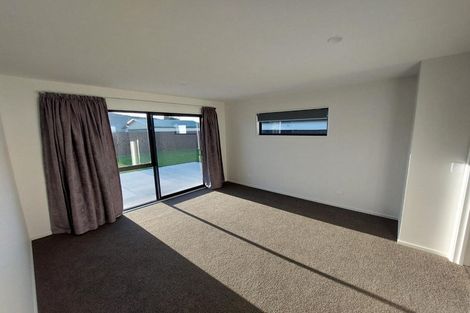 Photo of property in 3 Clonbunny Close, Rolleston, 7614