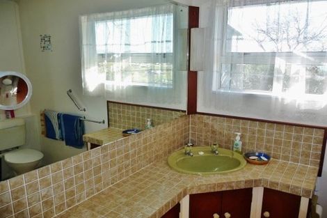 Photo of property in 103 Cable Bay Block Road, Cable Bay, 0420