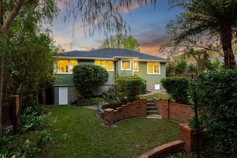 Photo of property in 2 Cleary Street, Waterloo, Lower Hutt, 5011