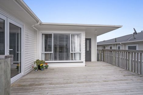 Photo of property in 3 Blenheim Place, Vogeltown, New Plymouth, 4310