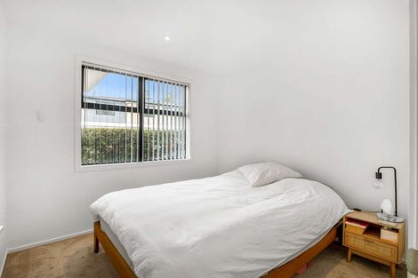 Photo of property in 2/445 Hibiscus Coast Highway, Orewa, 0931