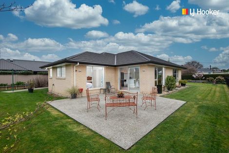 Photo of property in 8 Centre Street, Mosgiel, 9024