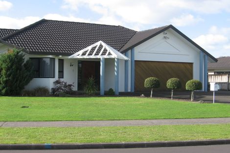 Photo of property in 25 Suncrest Drive, West Harbour, Auckland, 0618