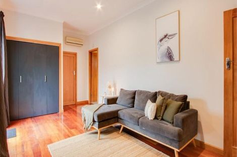 Photo of property in 215 Park Road North, Parkvale, Hastings, 4122