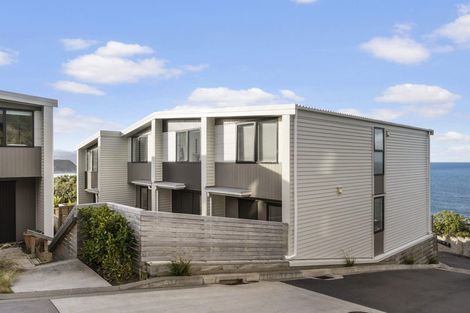 Photo of property in 4/52 High Street, Island Bay, Wellington, 6023