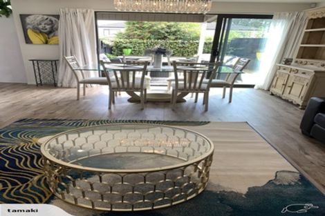 Photo of property in 2/31 Kenderdine Road, Papatoetoe, Auckland, 2025