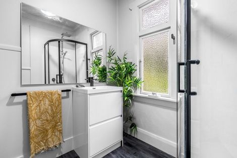 Photo of property in 83 Walker Street, Bluff, 9814