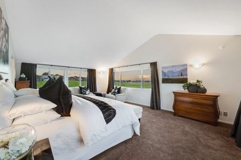 Photo of property in 53 Manor Park, Sunnyhills, Auckland, 2010