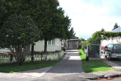 Photo of property in 34b Enderby Drive, Te Atatu Peninsula, Auckland, 0610