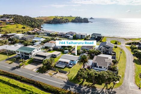 Photo of property in 744 Taiharuru Road, Taiharuru, Parua Bay, 0192