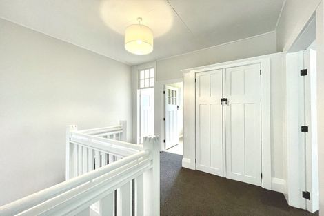 Photo of property in 45a-b Rawhiti Terrace, Kelburn, Wellington, 6012