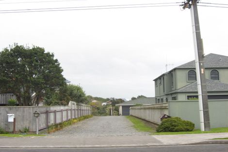 Photo of property in 12 Dixon Street, Oakura, 4314