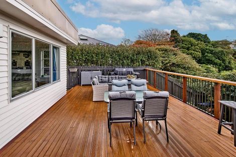 Photo of property in 10 Raroa Road, Kelburn, Wellington, 6012