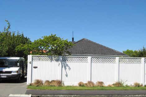 Photo of property in 4 Hampton Place, Burnside, Christchurch, 8053