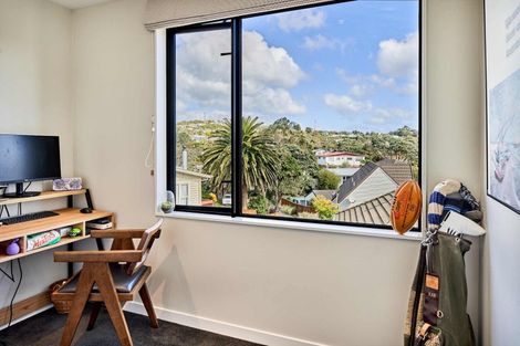 Photo of property in 9/6 Oswald Crescent, Paparangi, Wellington, 6037