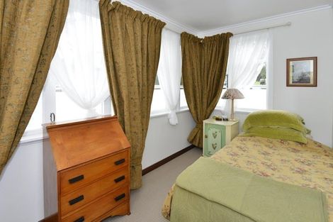 Photo of property in 57 Old Lake Road, Narrow Neck, Auckland, 0624