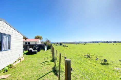 Photo of property in 9 Kiekie Road, Mangere Bridge, Auckland, 2022