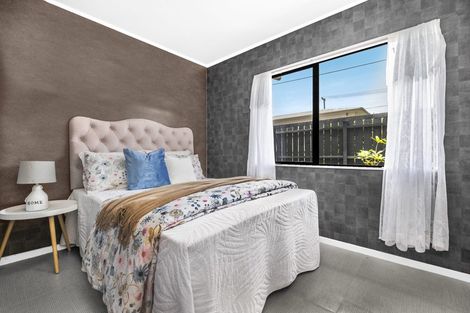 Photo of property in 2/23 Beatrice Avenue, Hillcrest, Auckland, 0627