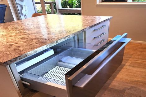 Photo of property in 1/38 Ngarahana Avenue, Paremoremo, Auckland, 0632